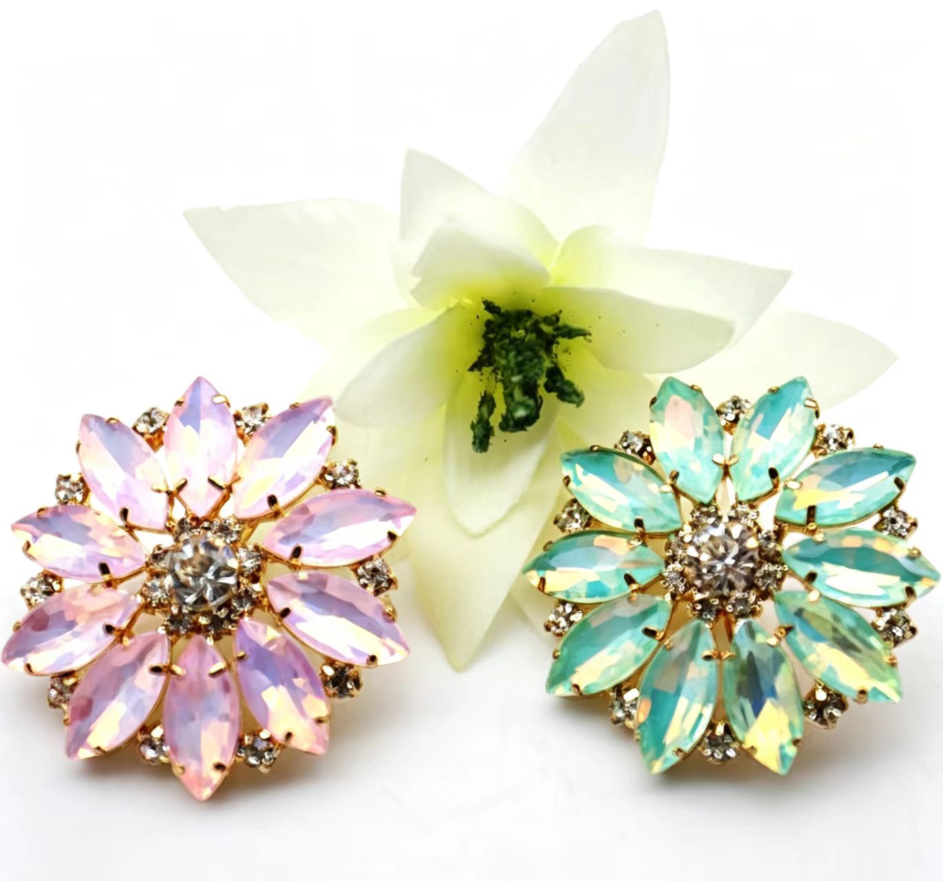 Mieszane Kolory Kwiatowe Marki – Sew On Rhinestone recenzja i cena